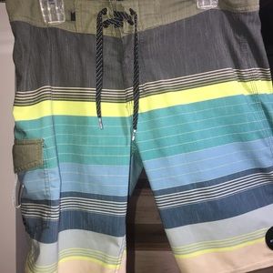 Quiksilver Board Shorts Sz 30